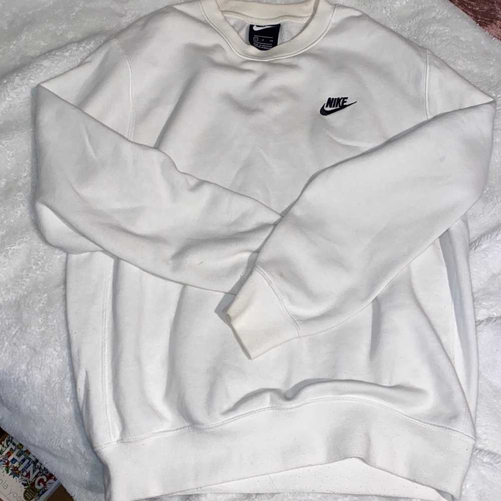 Nike sweatshirt